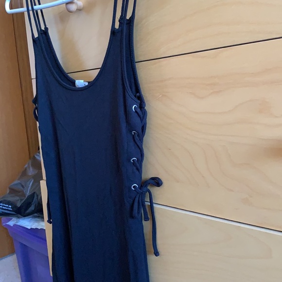 Lace up bodycon dress - Picture 2 of 2